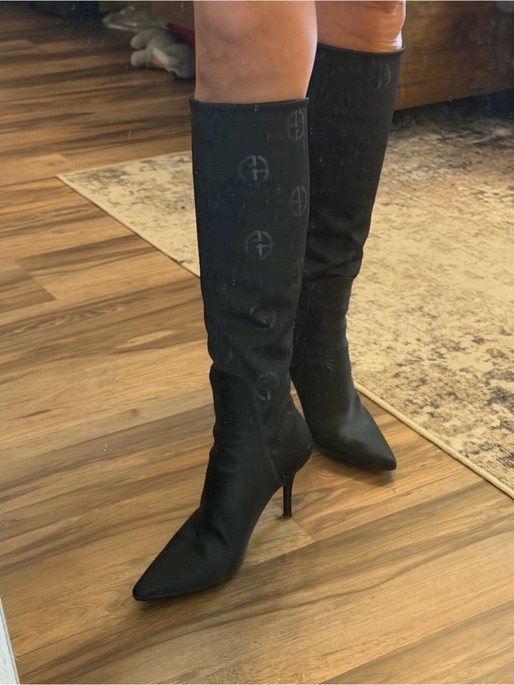 Authentic Giorgio Armani Knee-High Pointed-Stiletto Boots 37.5
